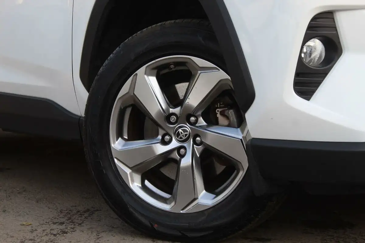 2021-toyota-rav4-25-vvt-i-design-219bhp-big-12