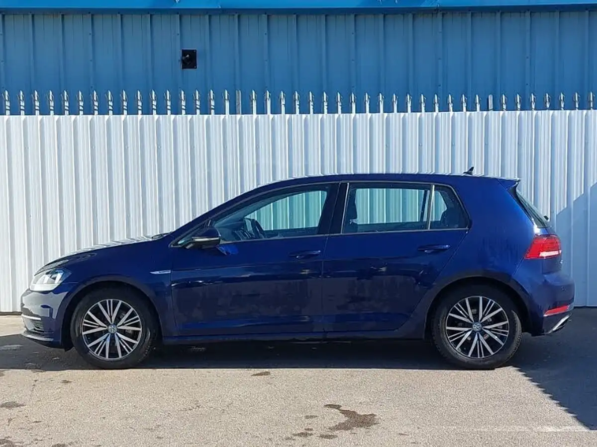 2018-volkswagen-golf-15-tsi-se-nav-130ps-hatchback-5d-dsg-big-3