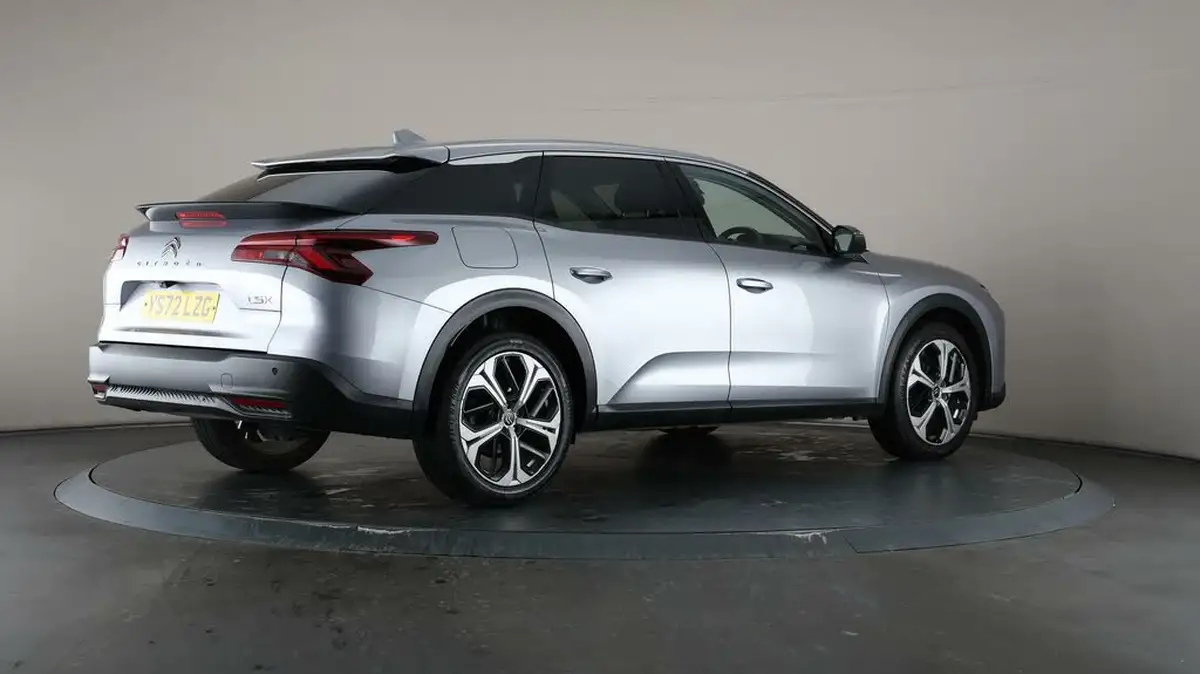 2022-citroen-c5-x-12-puretech-sense-plus-big-6