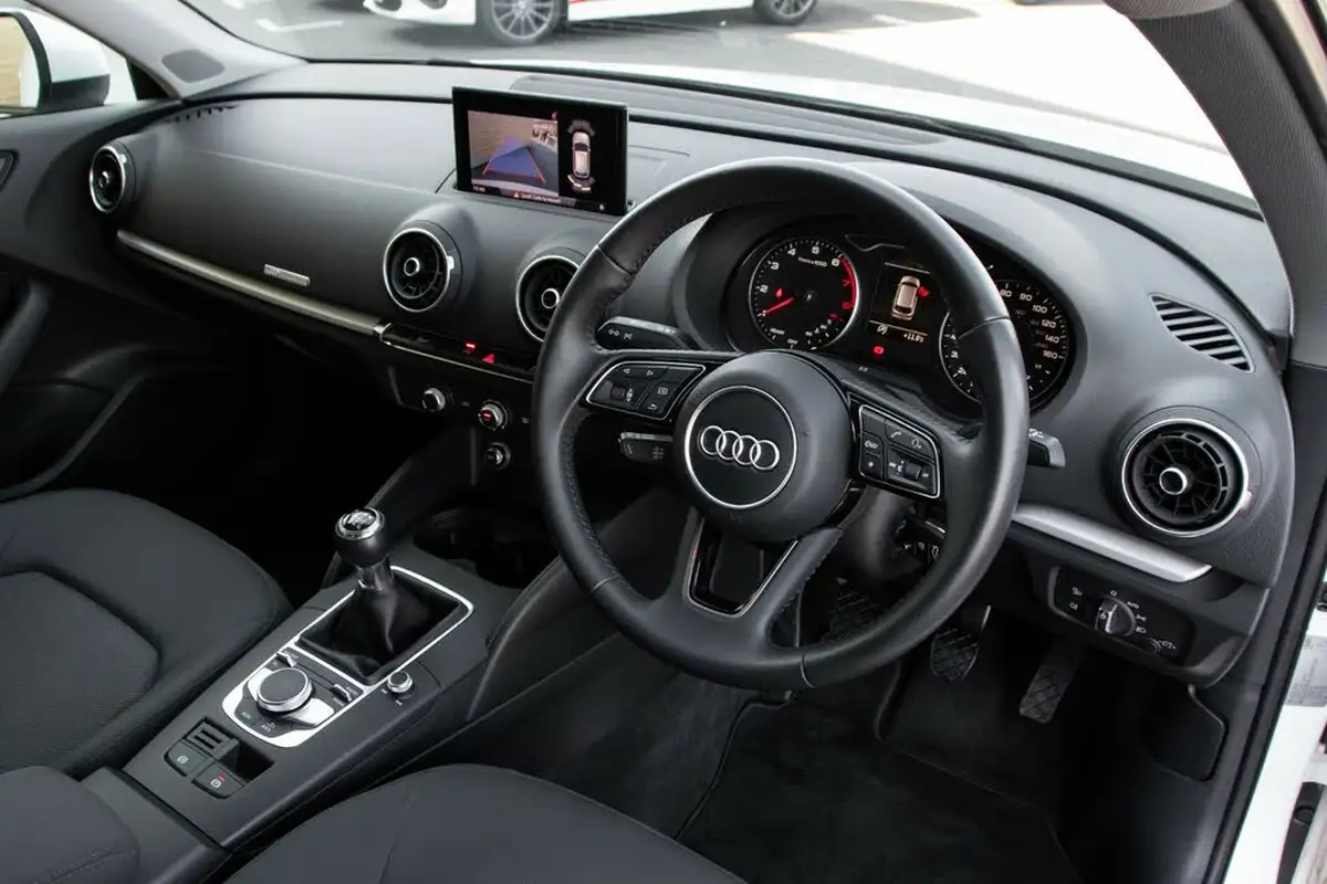 2017-audi-a3-10-tfsi-se-sportback-5d-big-4