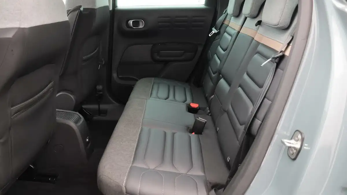 2022-citroen-c3-aircross-12-puretech-shine-plus-110ps-big-16