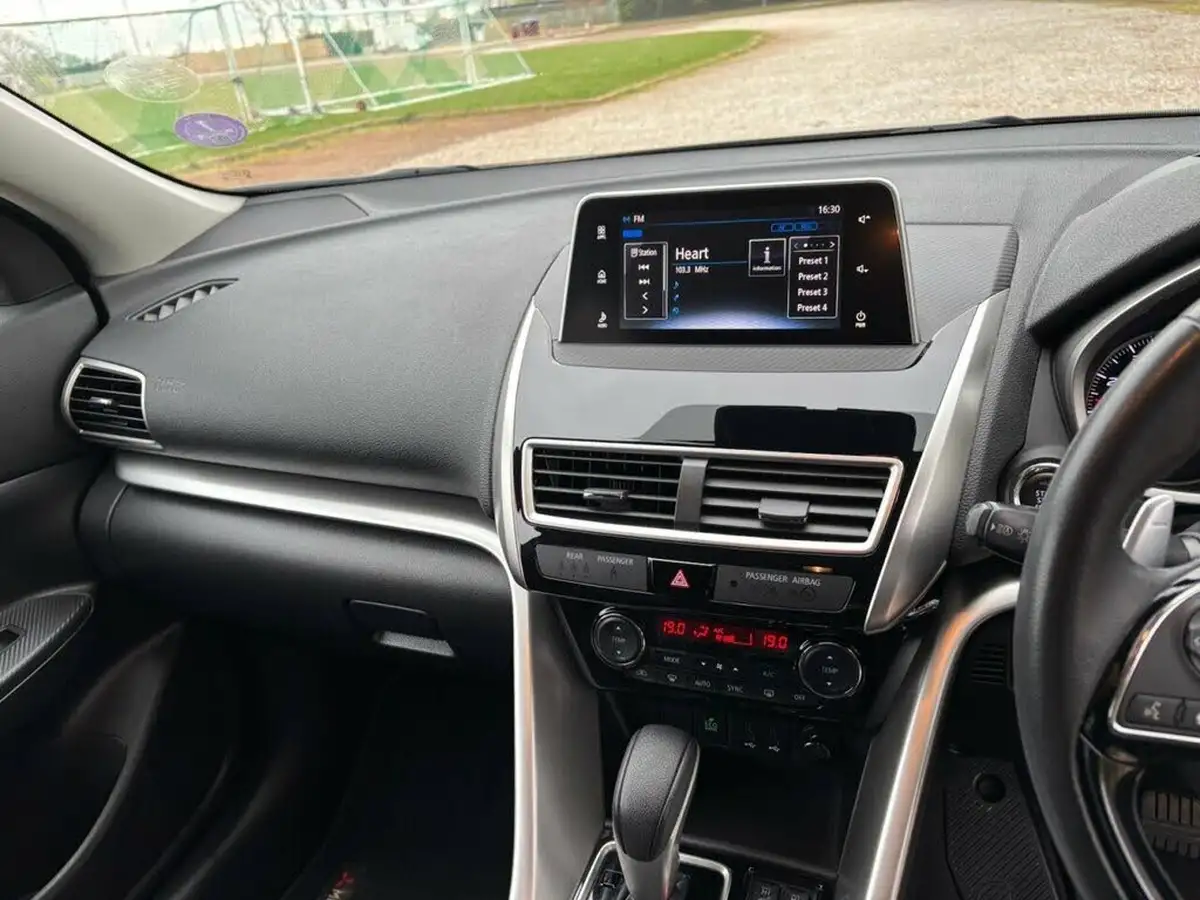 2021-mitsubishi-eclipse-cross-15-dynamic-4wd-auto-big-19