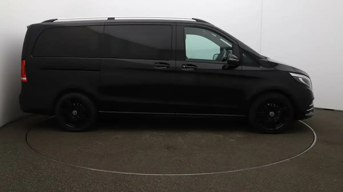 2020-mercedes-benz-v-class-20d-v220d-amg-line-long-big-43
