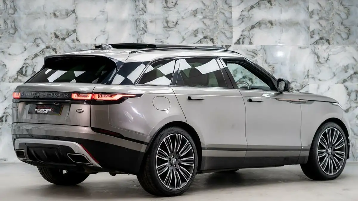 2019-land-rover-range-rover-velar-30-d300-r-dynamic-hse-big-7