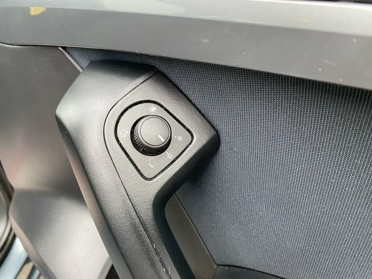 2018-seat-ateca-16tdi-se-technology-ecomotive-big-57