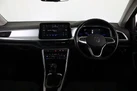 2022-volkswagen-t-roc-10-tsi-life-small-14