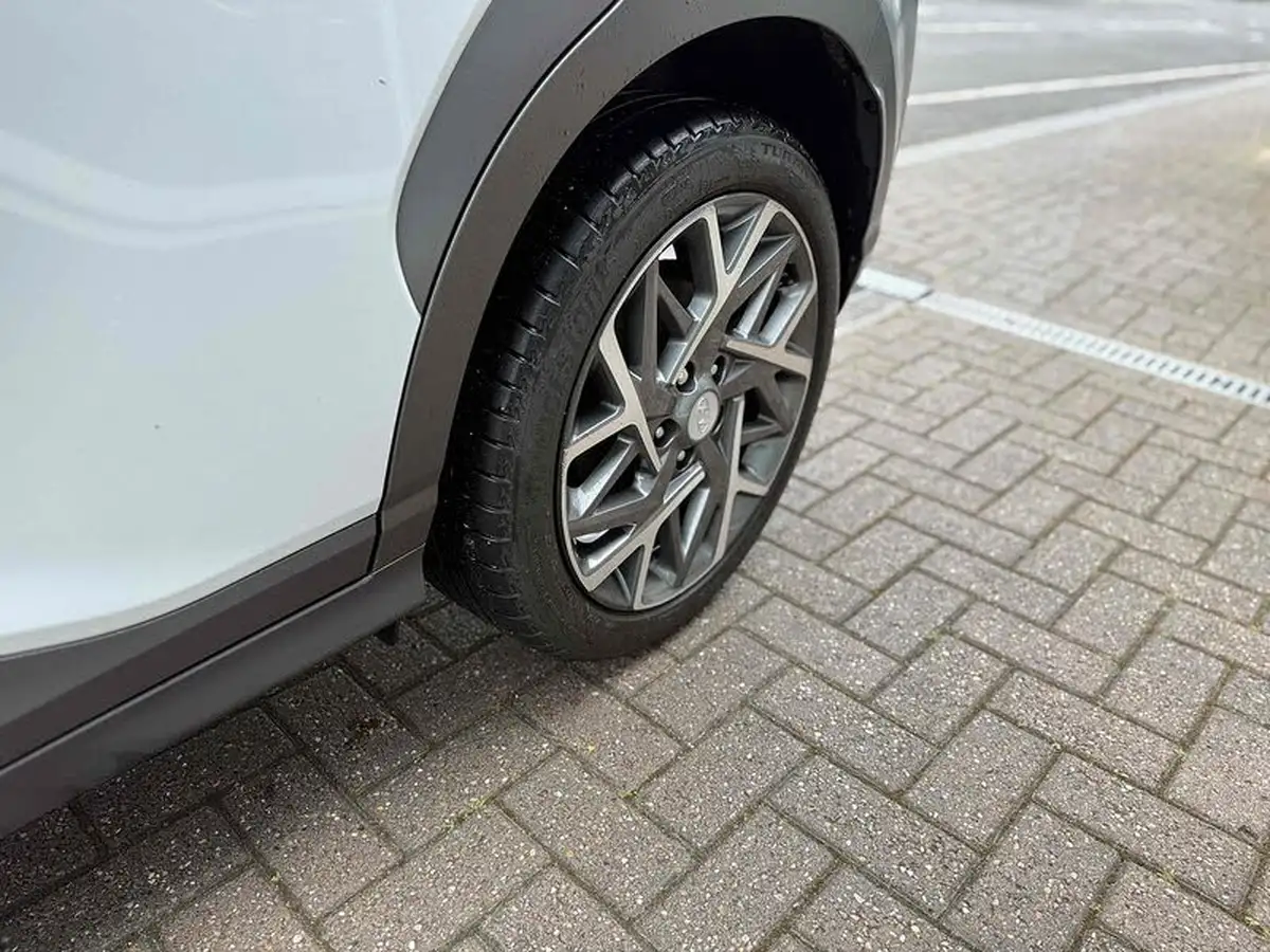 2020-hyundai-kona-16-gdi-premium-big-11