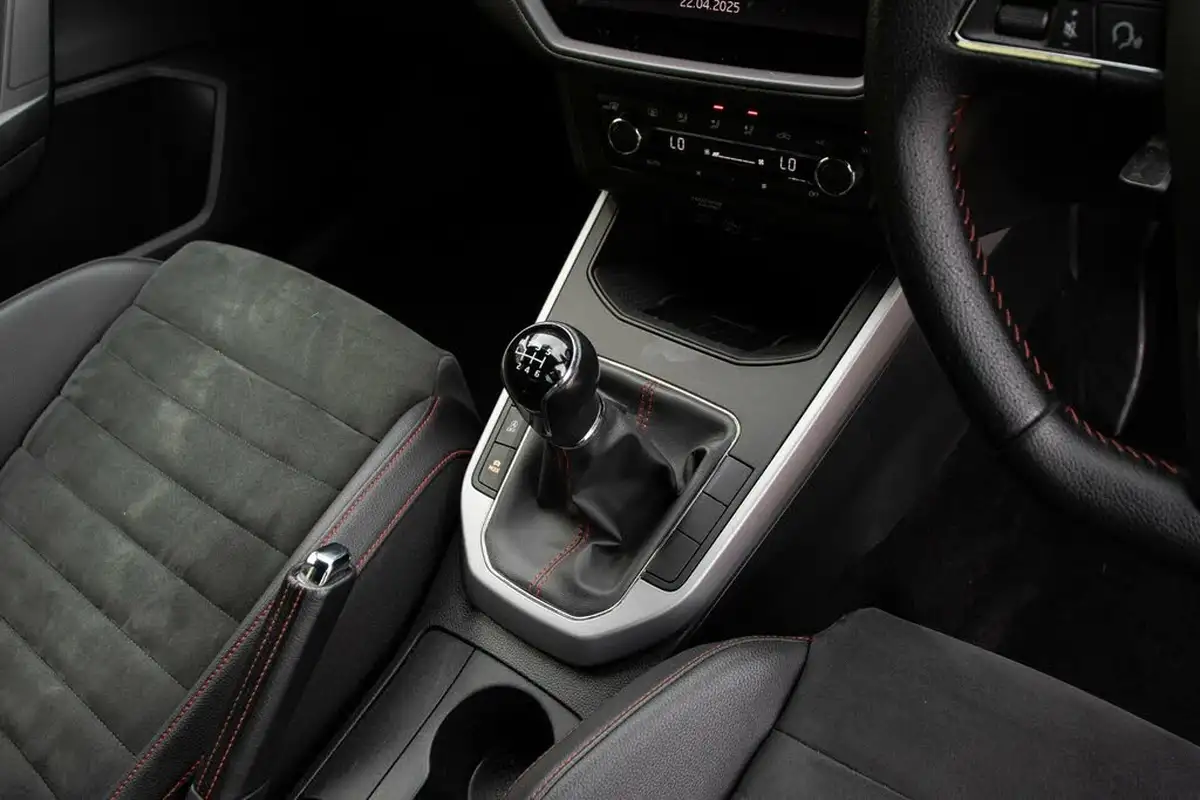 2019-seat-arona-16tdi-fr-sport-big-31
