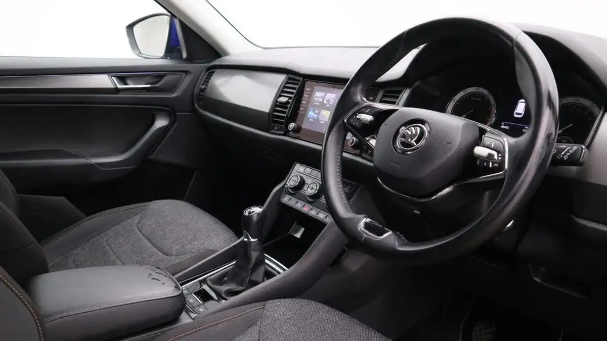 2021-skoda-kodiaq-15-tsi-se-drive-7-big-6