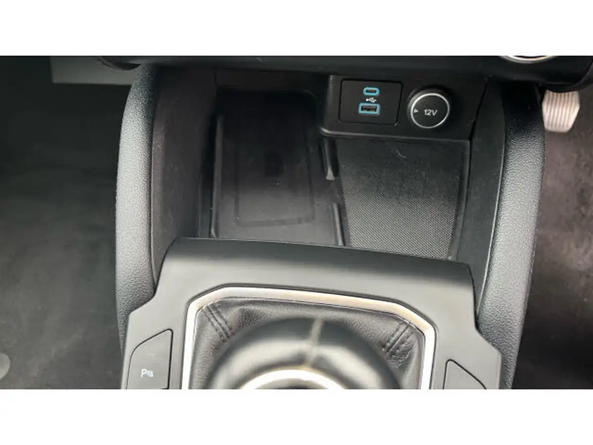 2020-ford-kuga-15-titanium-first-edition-big-29