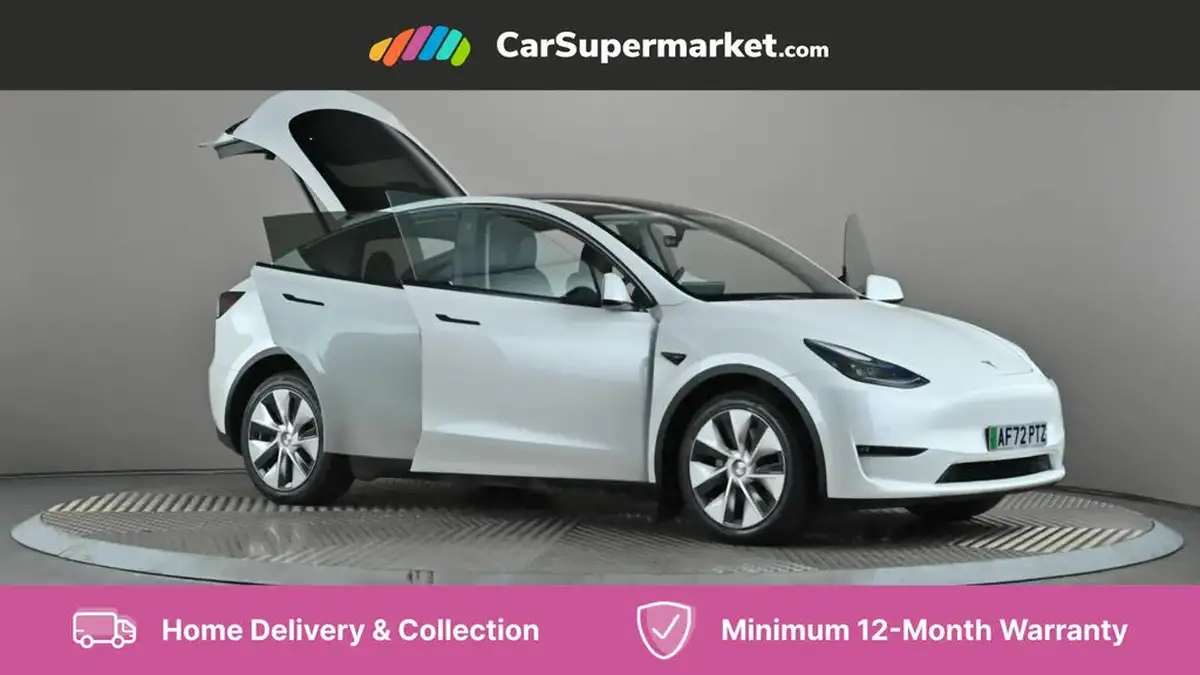 2022-tesla-model-y-e-long-range-big-6