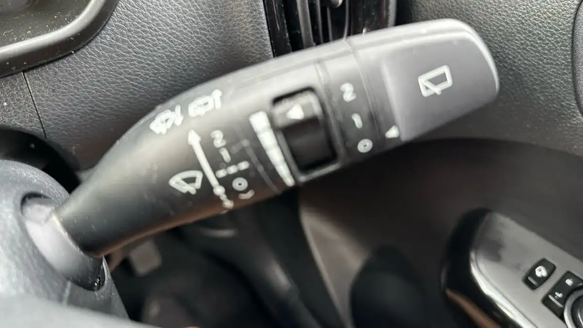2024-kia-picanto-10-3-62bhp-big-16