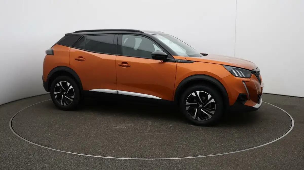 2022-peugeot-2008-suv-12-puretech-gt-big-41