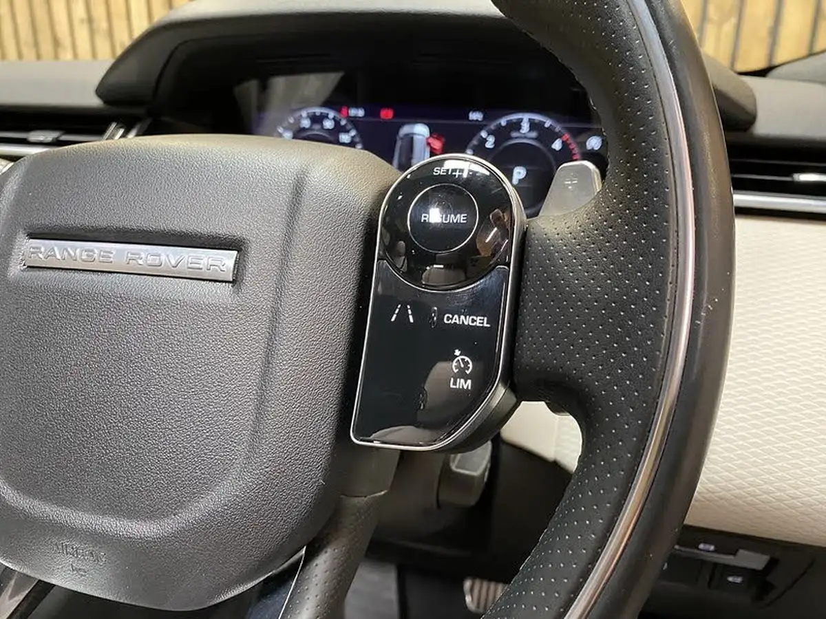 2017-land-rover-range-rover-velar-20-d240-r-dynamic-se-big-34