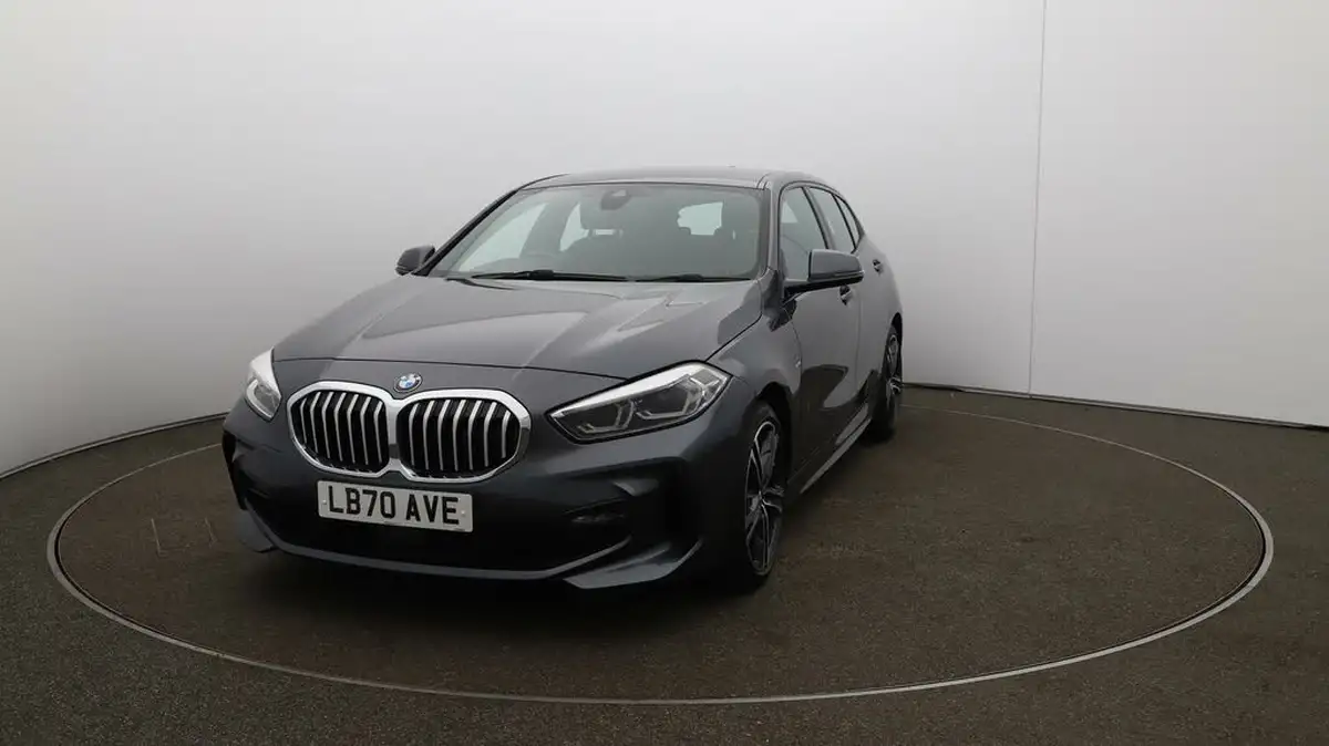 2020-bmw-1-series-20td-118d-m-sport-big-31