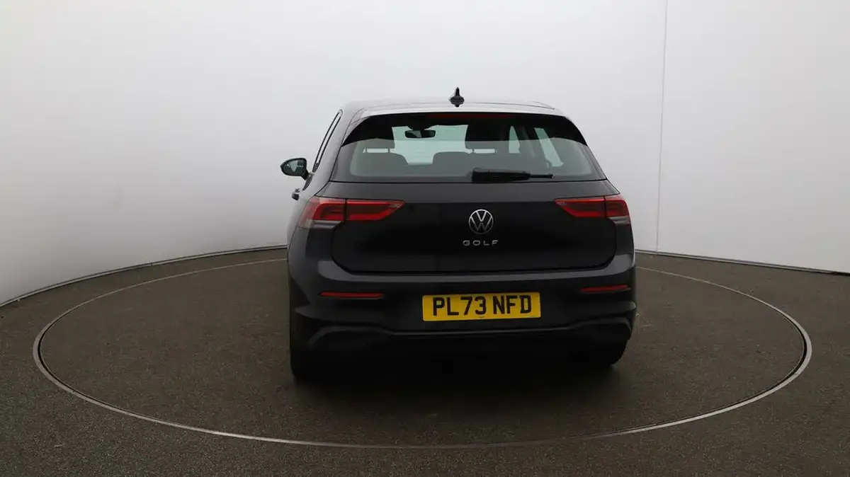 2024-volkswagen-golf-10-tsi-life-hatchback-big-50