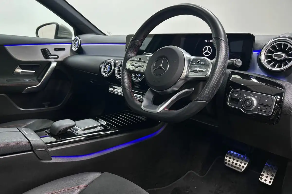 2021-mercedes-benz-a-class-20d-a220d-amg-line-premium-plus-driving-assistance-saloon-4d-big-6