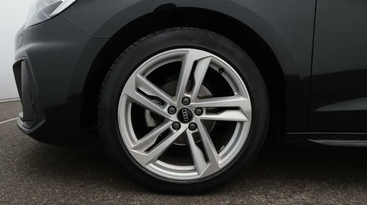 2022-audi-a1-10-25-tfsi-s-line-big-18