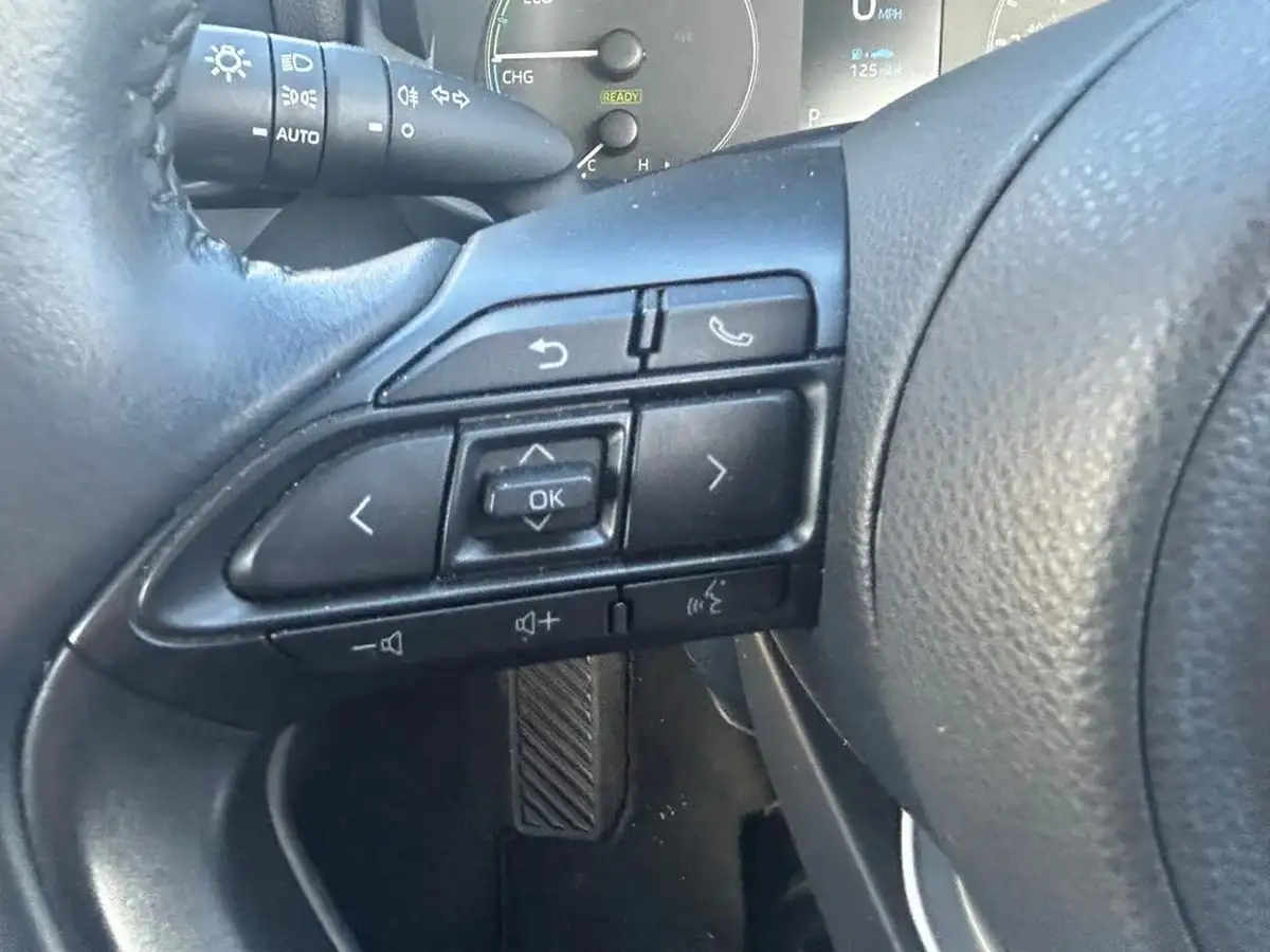 2022-toyota-yaris-15-vvt-i-icon-big-9