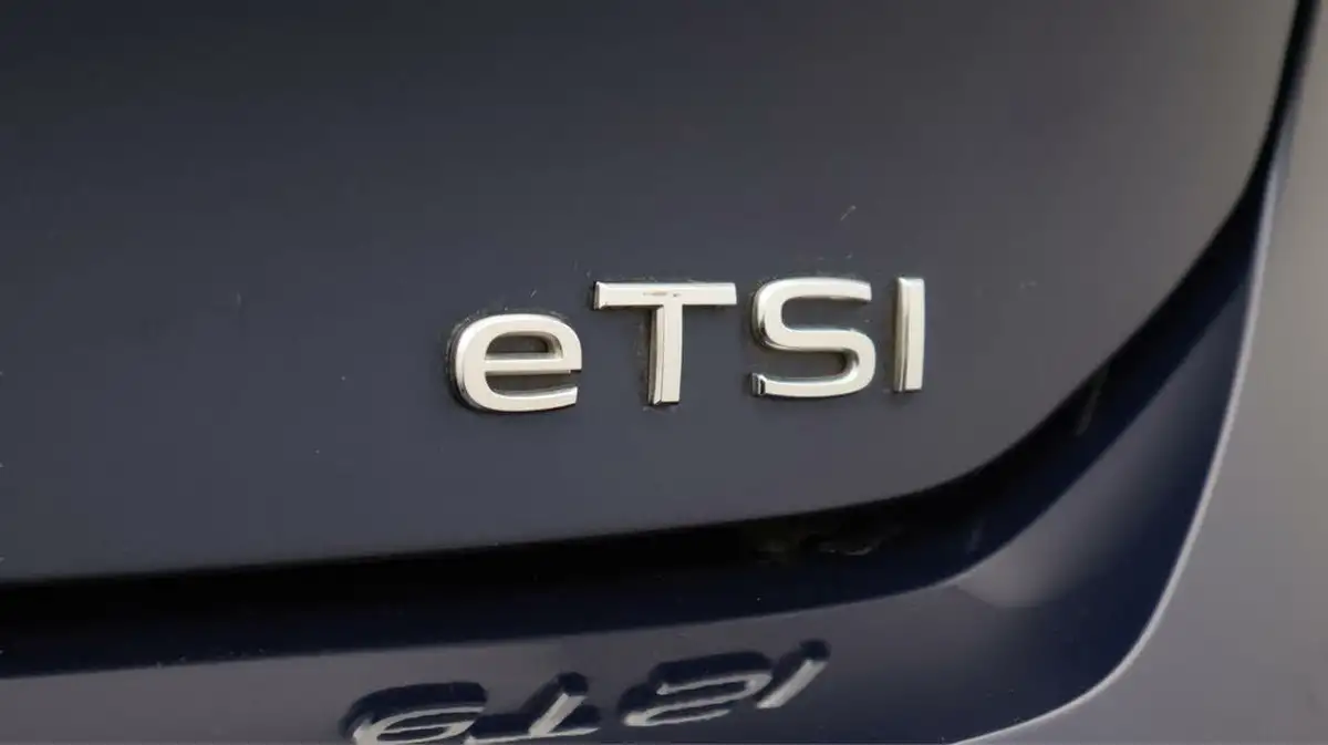 2021-volkswagen-golf-15-etsi-style-150ps-hatchback-big-22