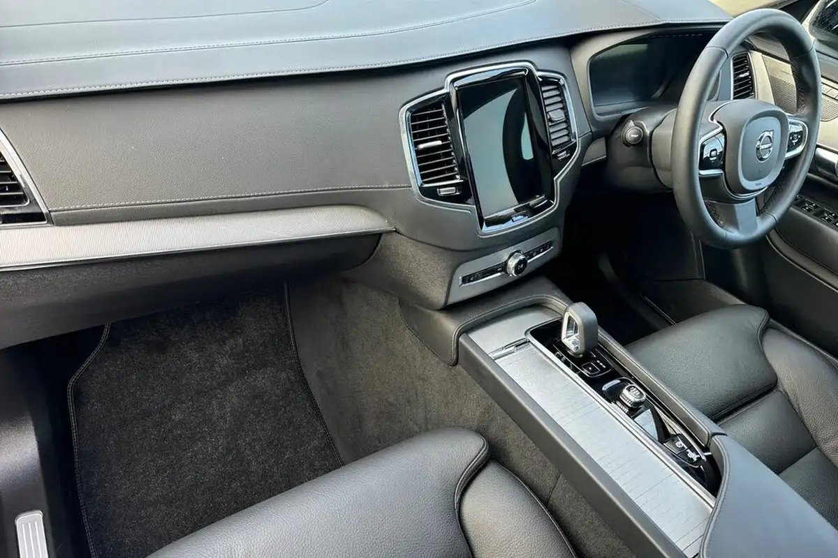 2024-volvo-xc90-20-b5-plus-big-1