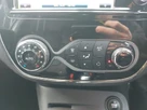 2017-renault-captur-09-tce-iconic-nav-small-11