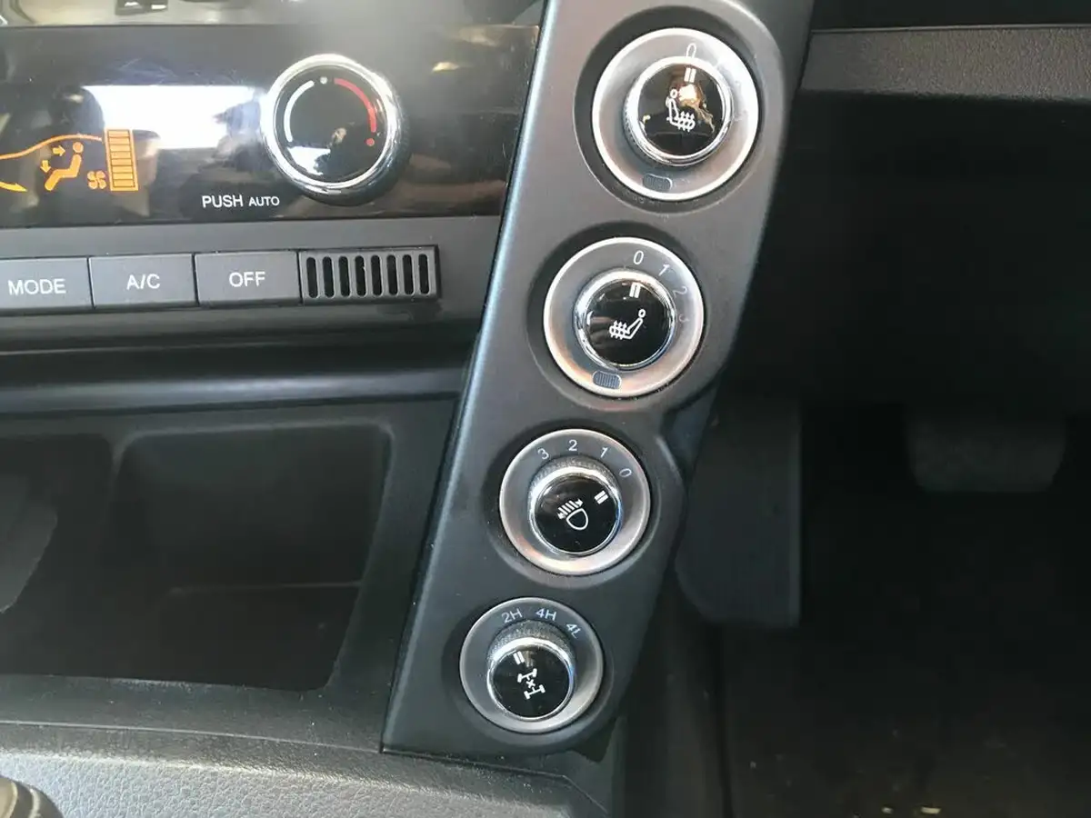 2019-kgm-ssangyong-musso-22td-ex-178ps-auto-big-11