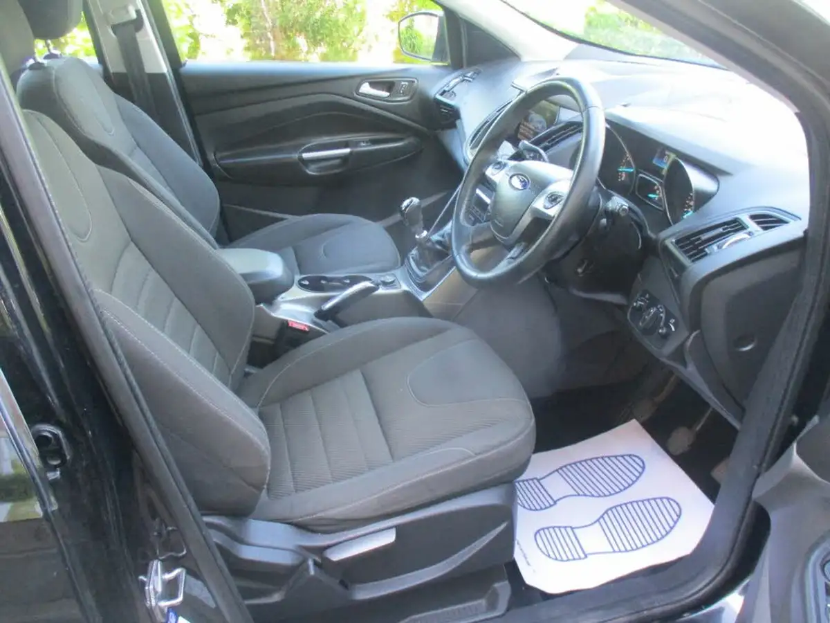 2016-ford-kuga-15t-zetec-150ps-big-19