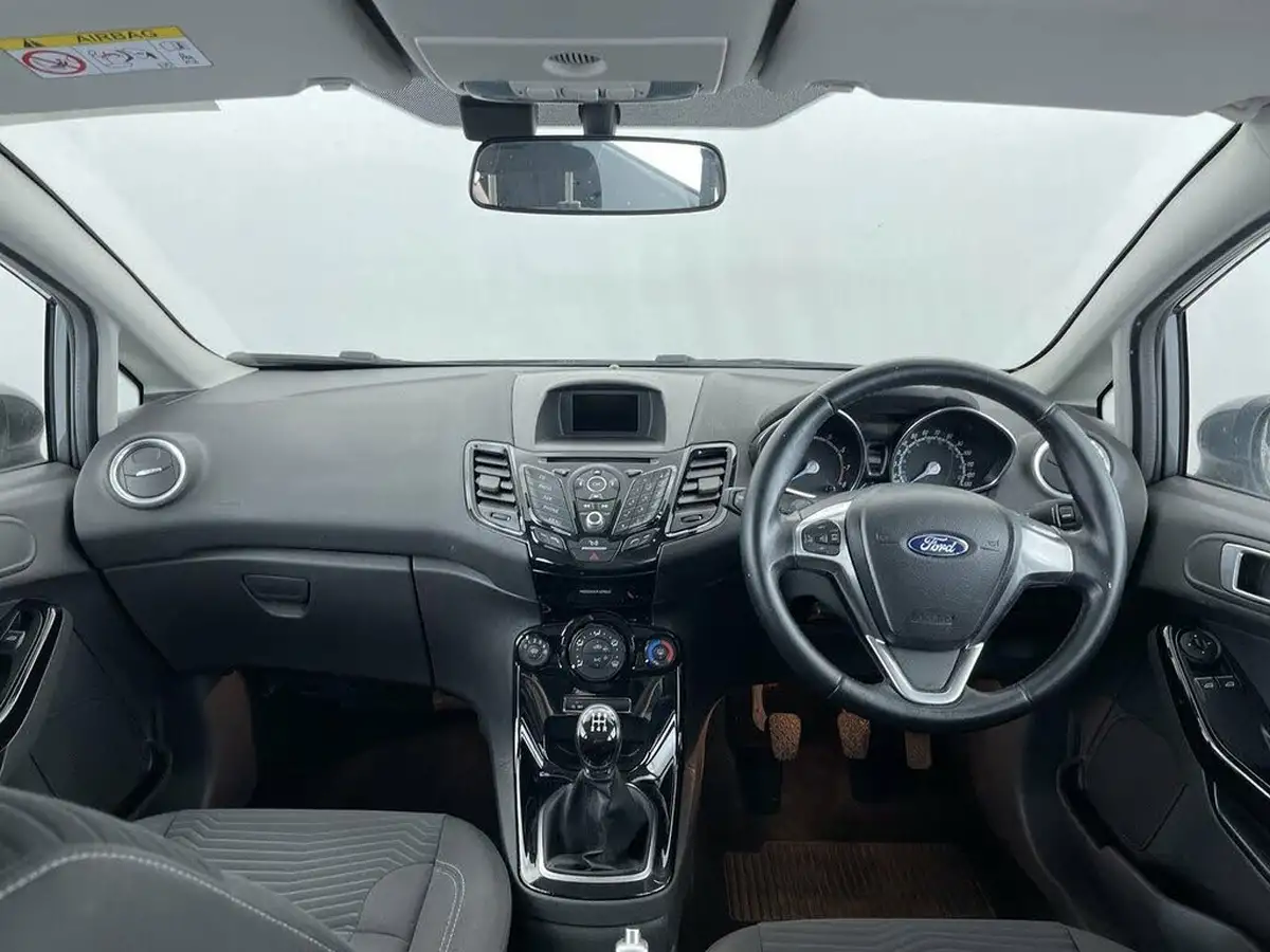2016-ford-fiesta-10t-zetec-100ps-ecoboost-ss-5d-big-60