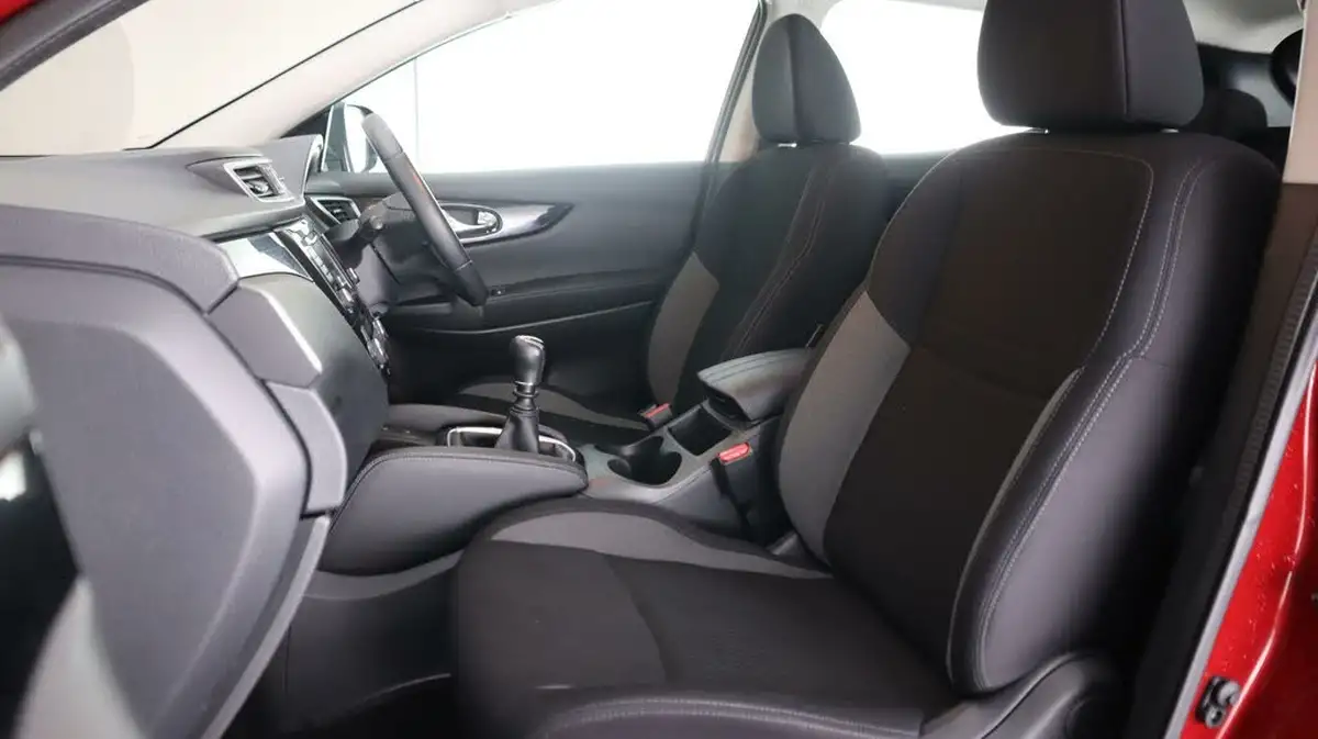 2020-nissan-qashqai-13-dig-t-acenta-premium-140ps-big-14