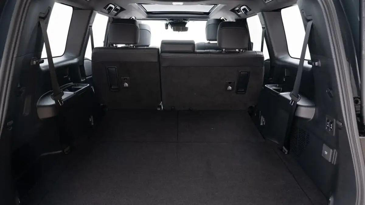 2024-toyota-land-cruiser-28d-4d-invincible-big-13