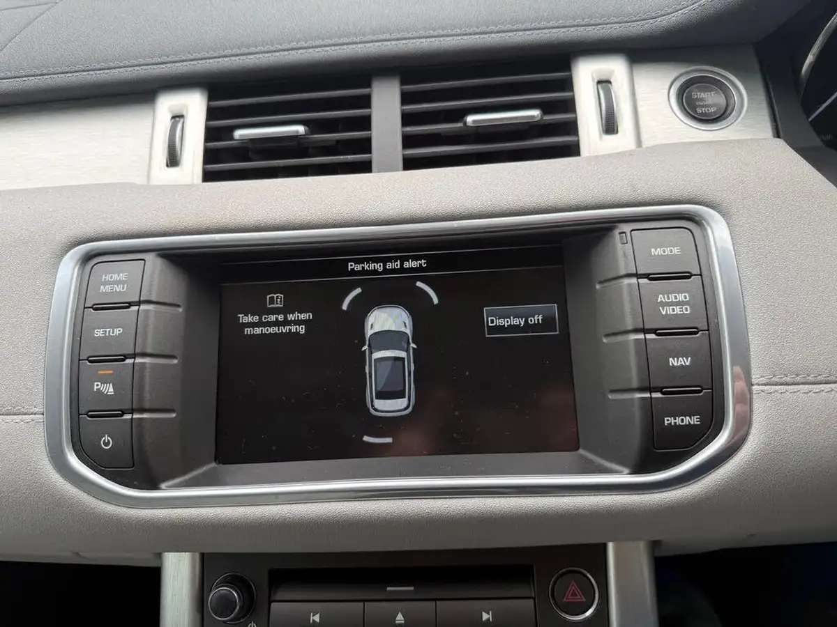 2015-land-rover-range-rover-evoque-22sd4-pure-tech-hatchback-5d-auto-big-14