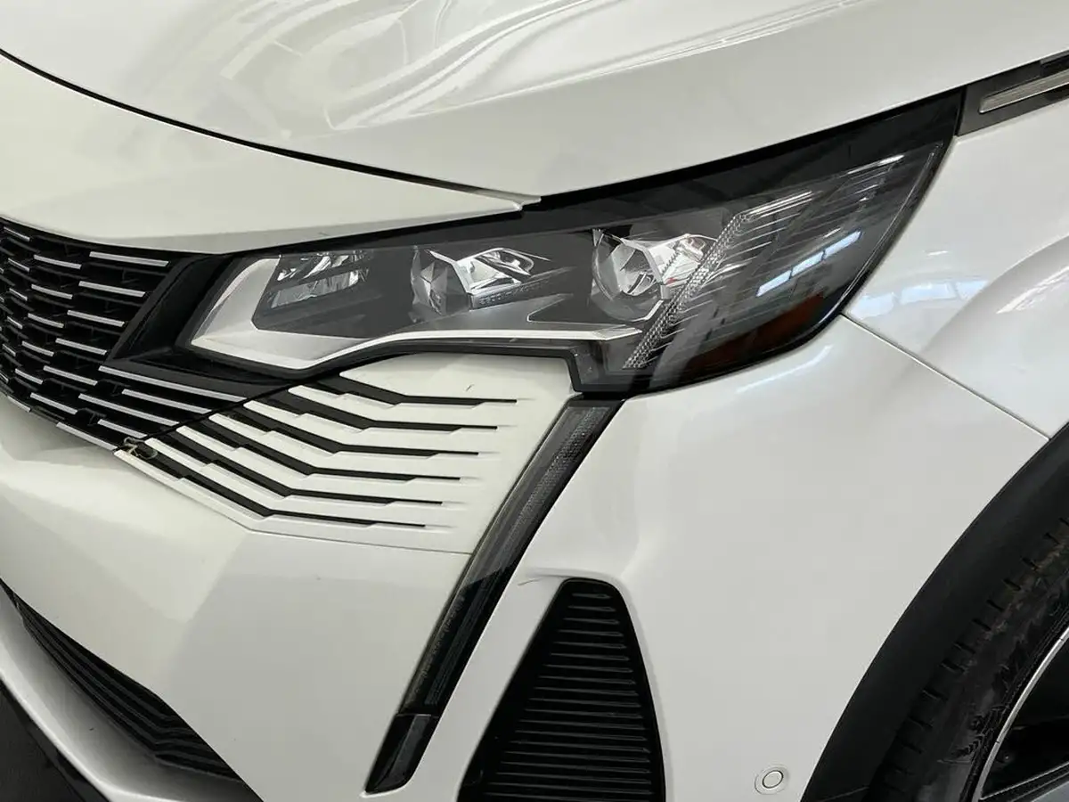 2022-peugeot-5008-suv-12-puretech-gt-premium-big-12