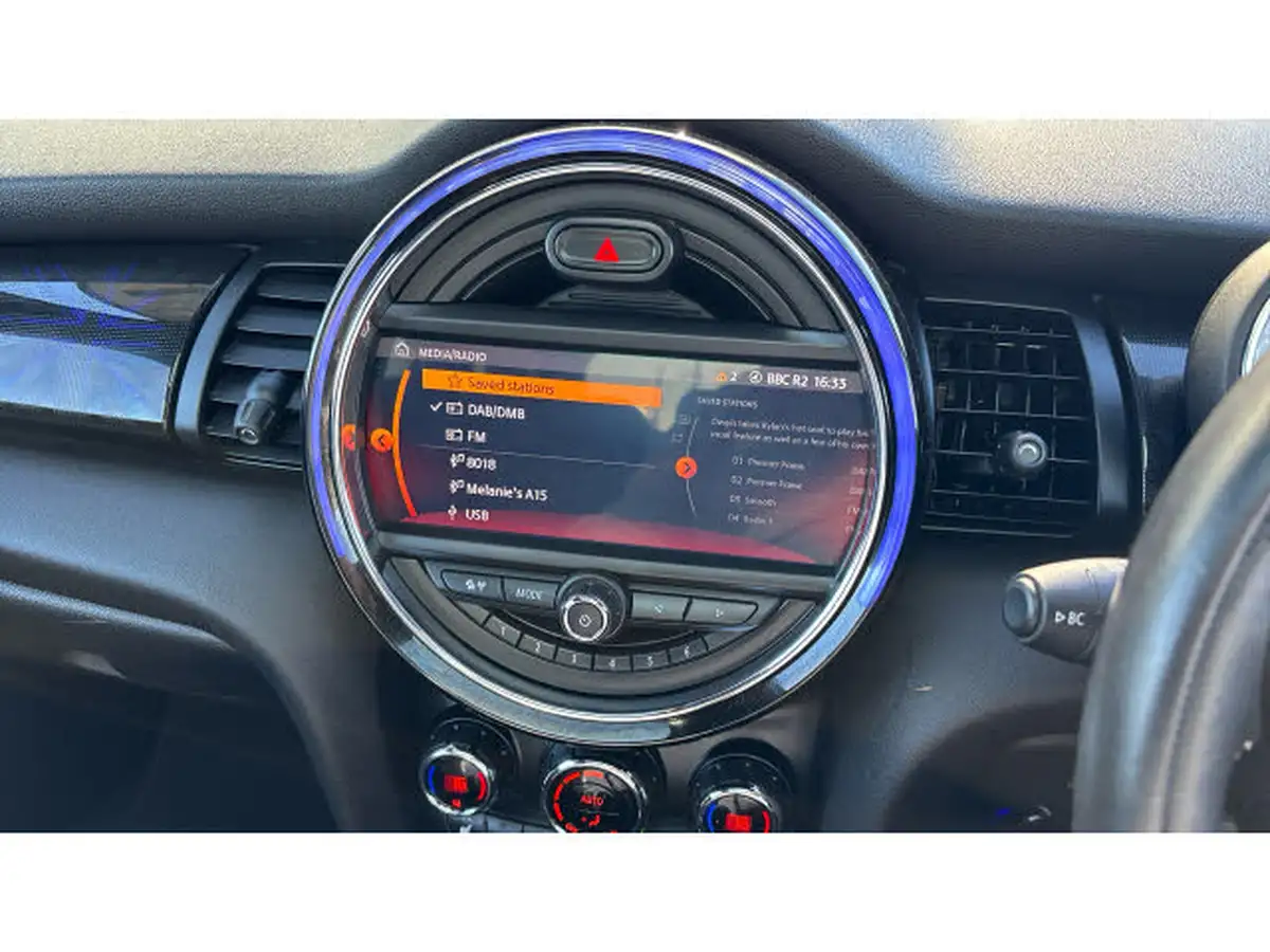 2020-mini-cooper-15-cooper-exclusive-hatchback-5d-big-34