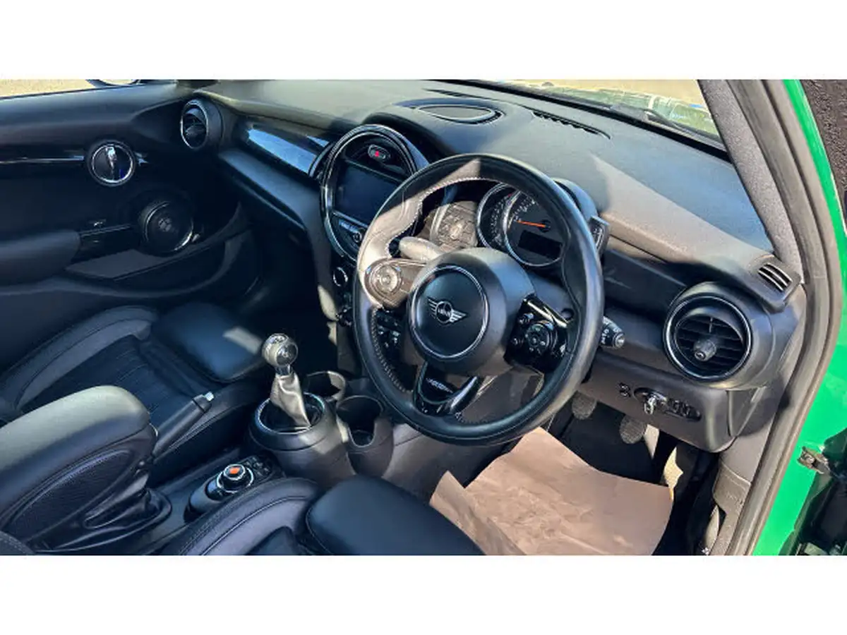 2020-mini-cooper-15-cooper-exclusive-hatchback-5d-big-10