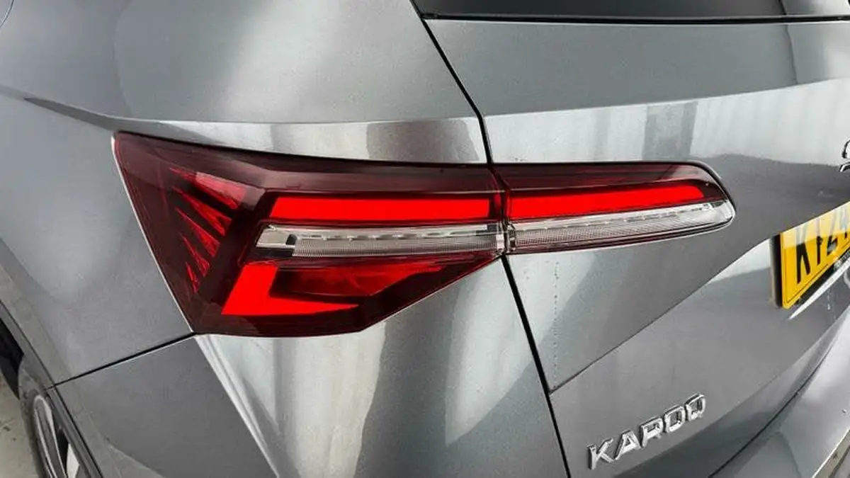 2024-skoda-karoq-15-tsi-se-l-dsg-big-30