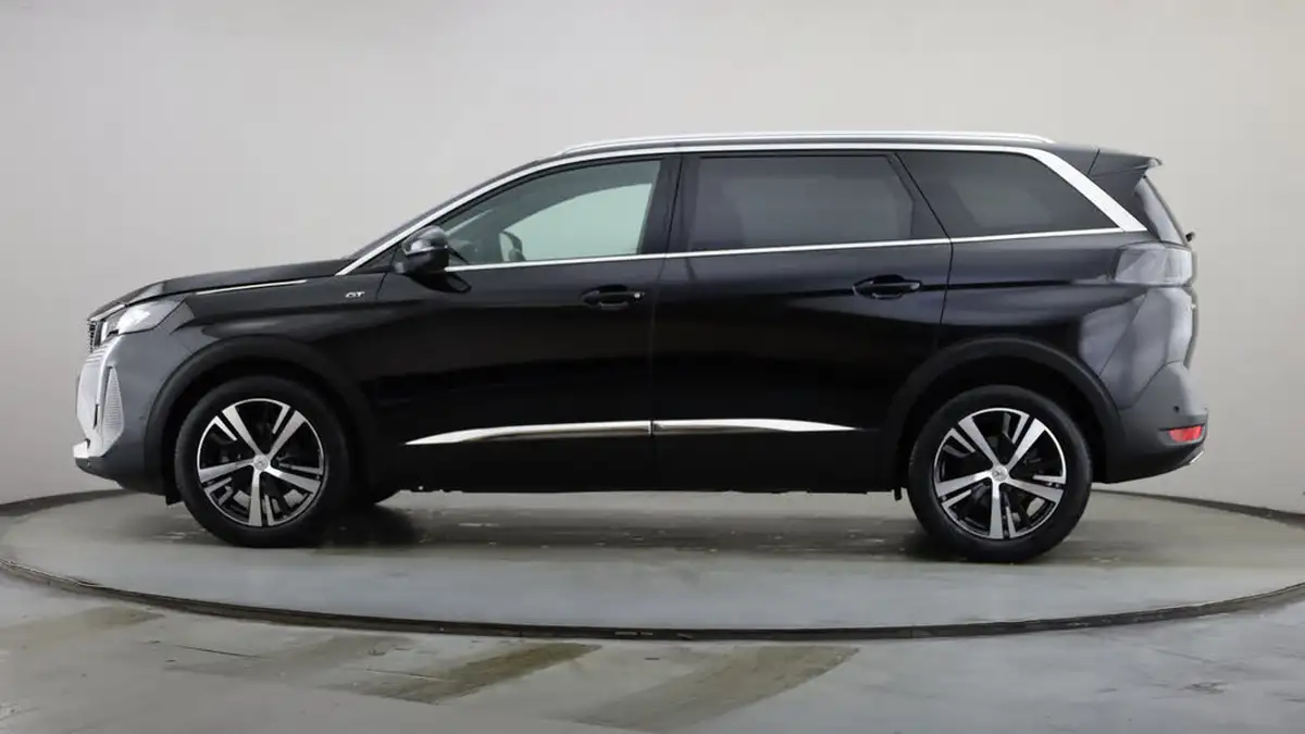 2024-peugeot-5008-suv-12-puretech-gt-130ps-big-13
