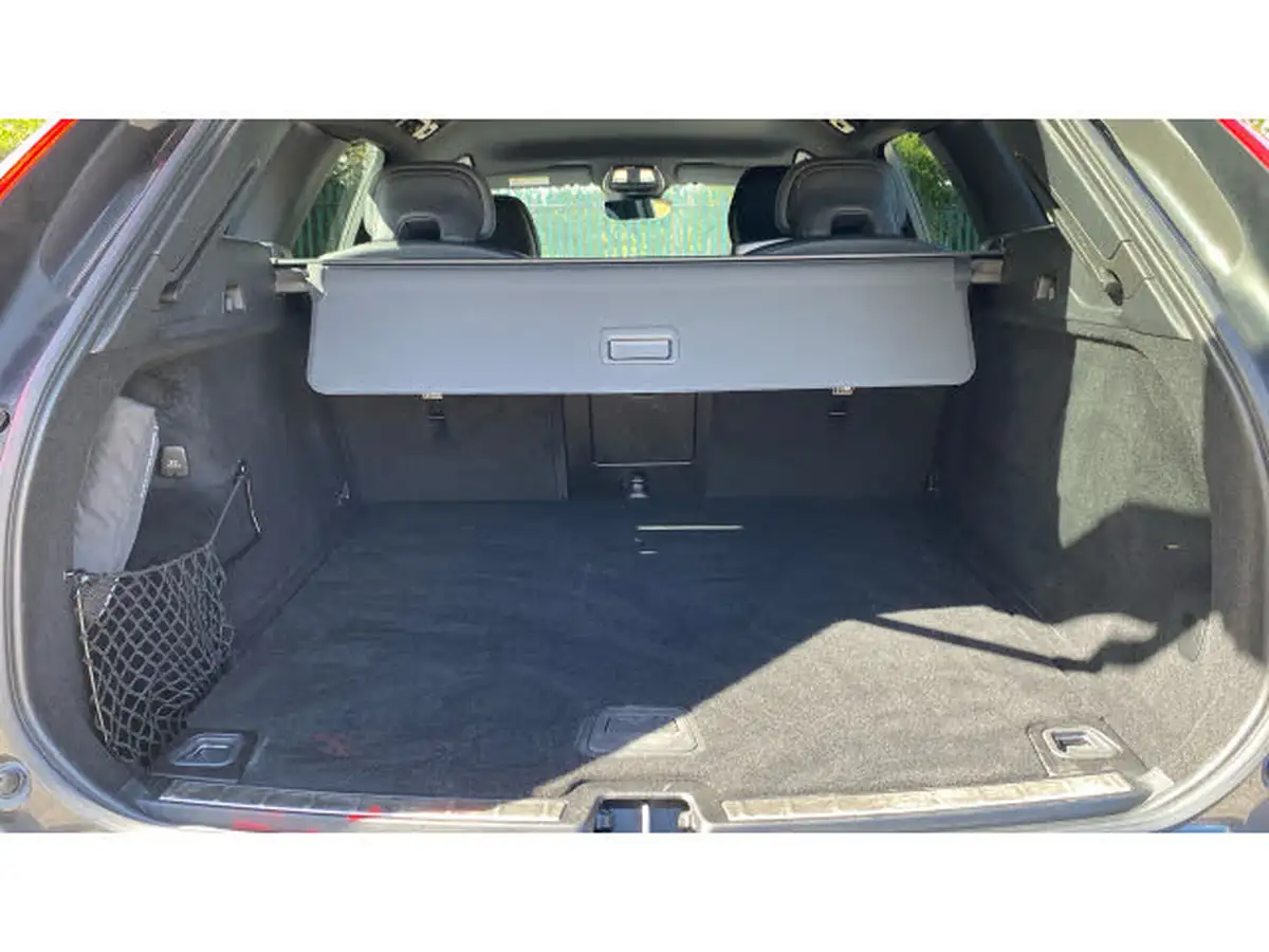2021-volvo-xc60-20td-b4-r-design-awd-big-16