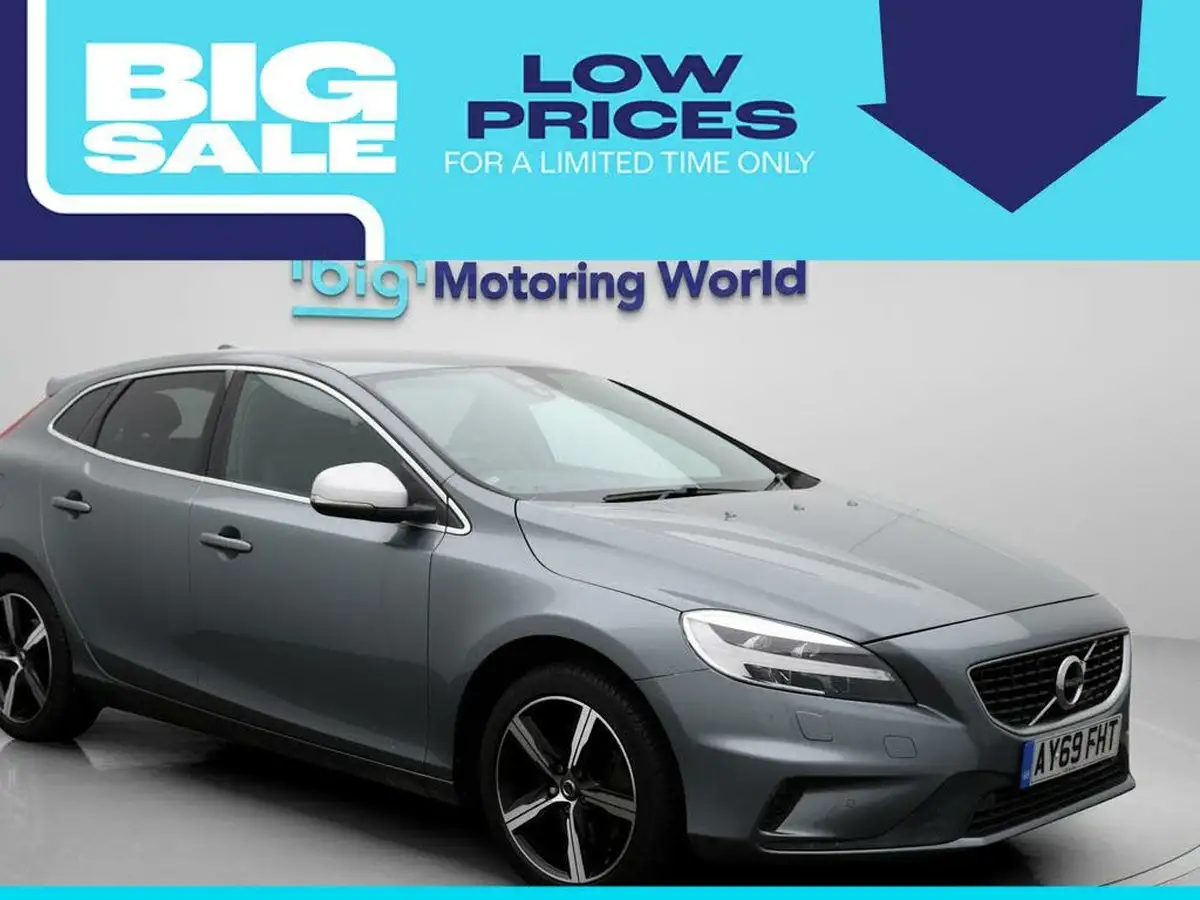 2019-volvo-v40-20-t3-r-design-edition-big-0