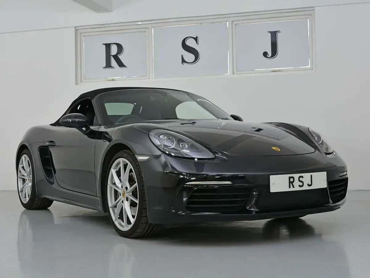 2019-porsche-boxster-718-20-boxster-pdk-big-10