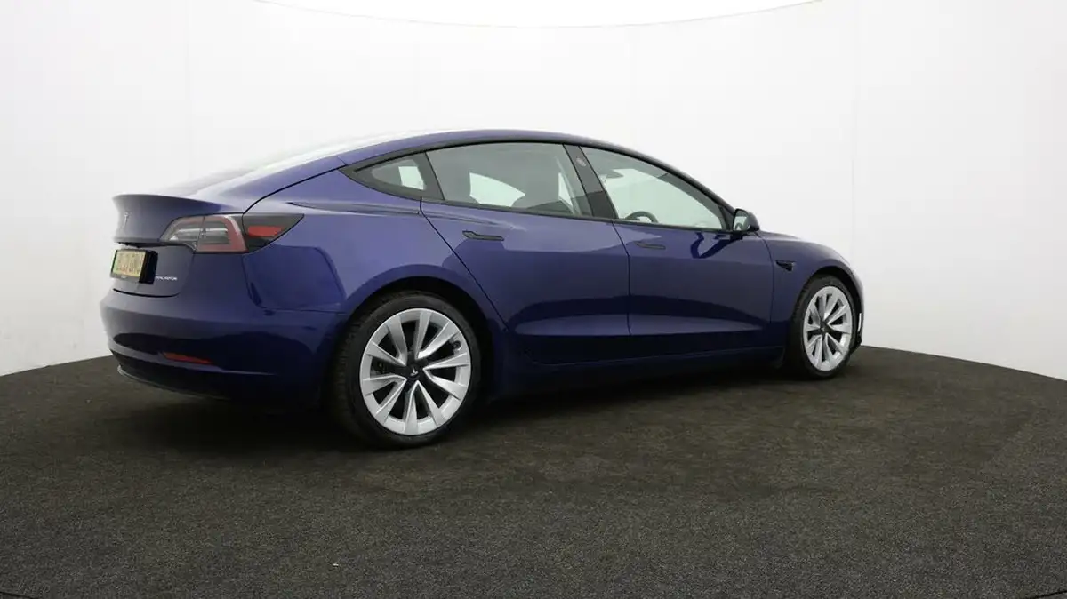 2021-tesla-model-3-e-long-range-4x4-big-27