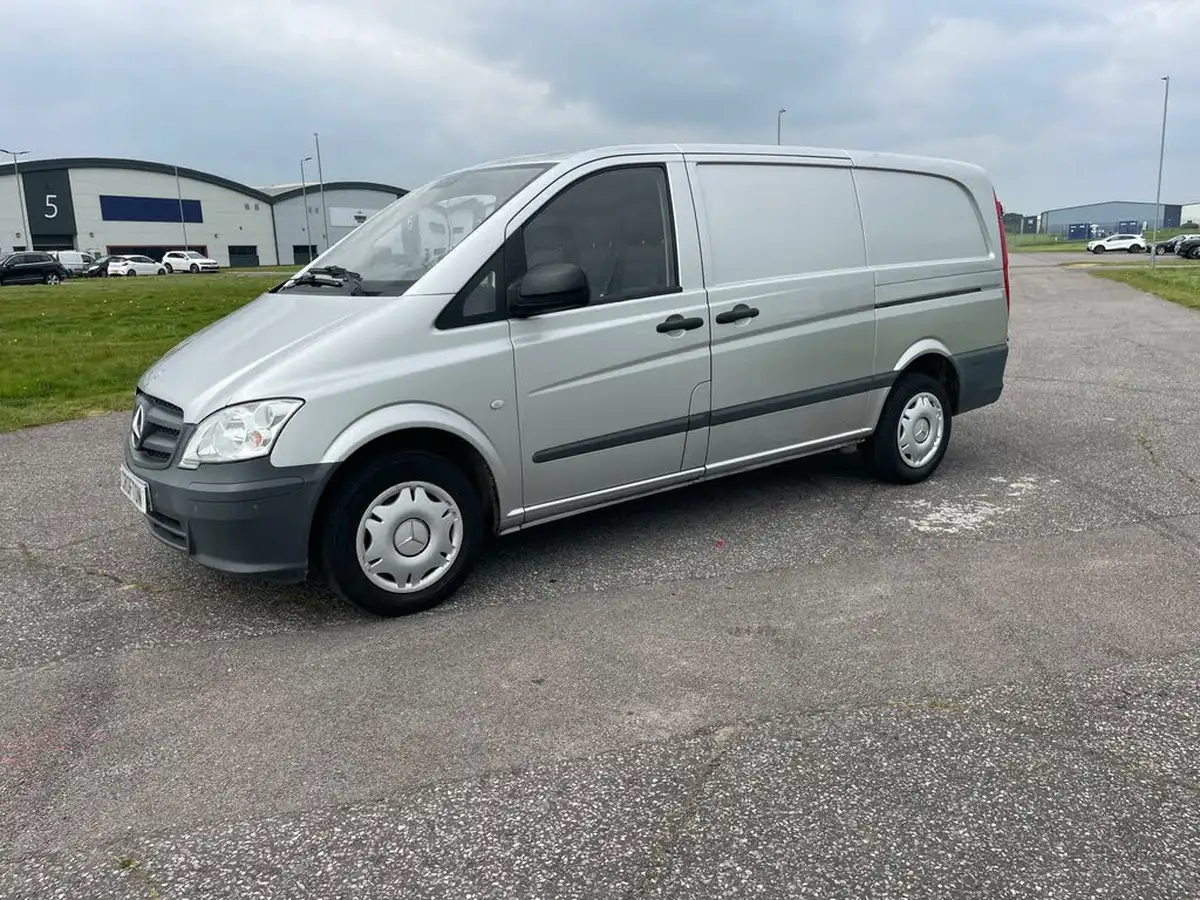 2014-mercedes-benz-vito-21td-113cdi-21cdi-panel-compact-big-4