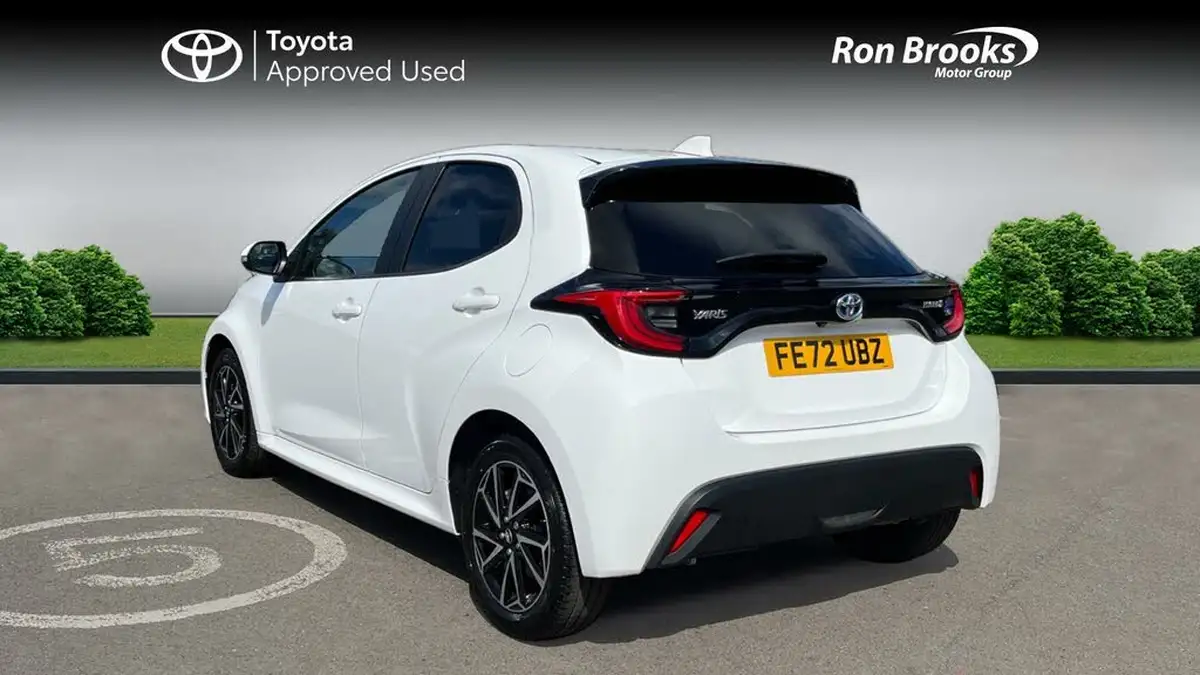 2022-toyota-yaris-15-vvt-i-design-big-3