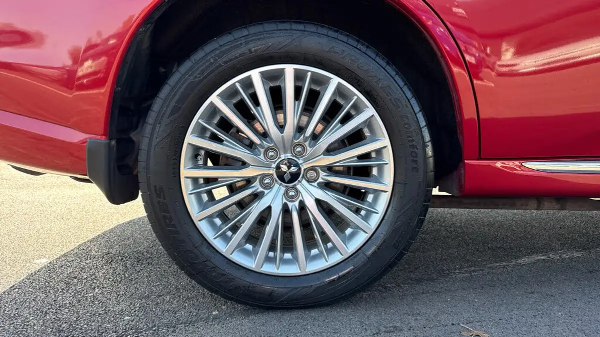 2019-mitsubishi-outlander-24-4h-phev-big-18
