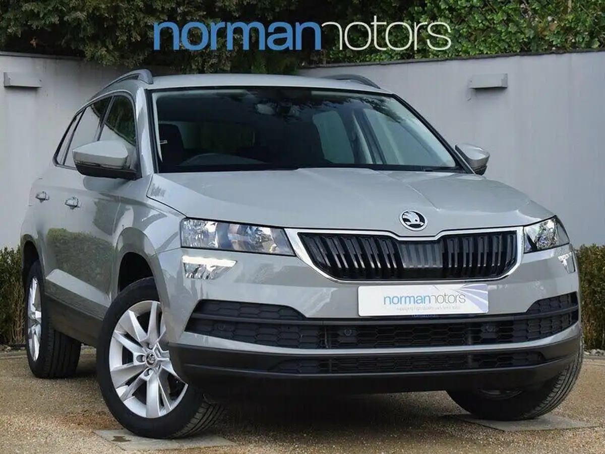 2022-skoda-karoq-15-tsi-se-technology-big-0