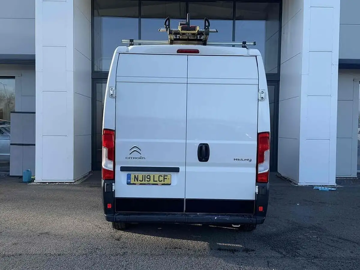2019-citroen-relay-20bluehdi-35-l2h2-big-11