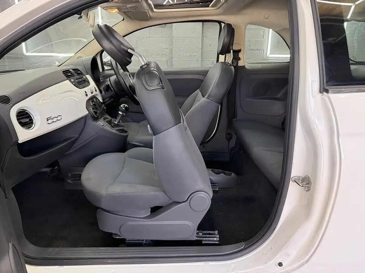 2009-fiat-500-12-pop-big-35