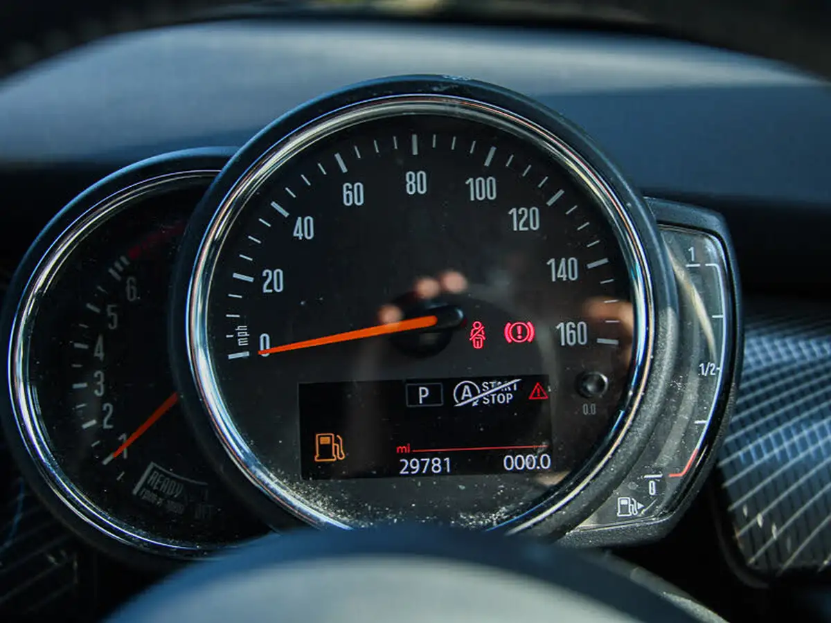 2022-mini-cooper-15-cooper-resolute-edition-premium-hatchback-5d-auto-big-8