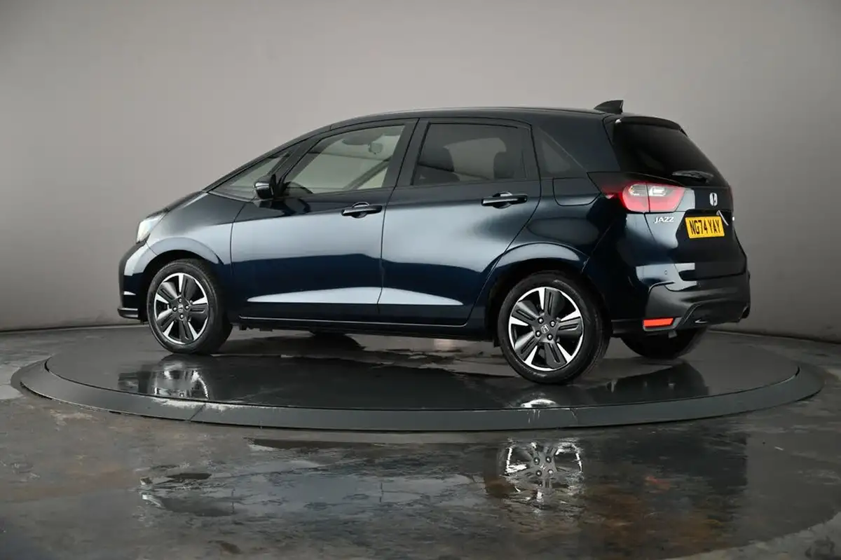 2025-honda-jazz-15-i-mmd-advance-big-14