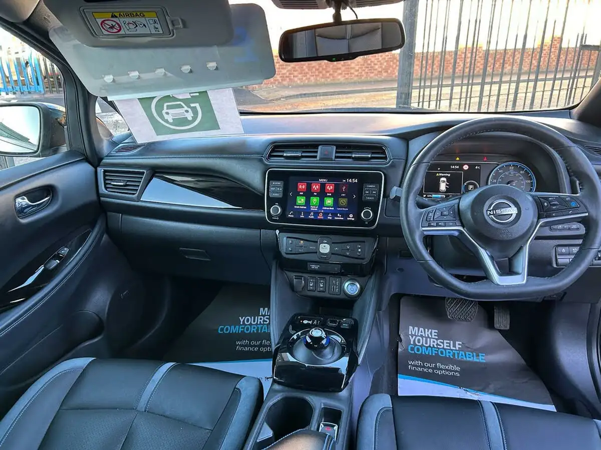 2023-nissan-leaf-e-tekna-39kwh-big-36